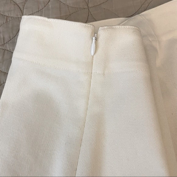 NWT | Club Monaco | Akemi Denim Scalloped Eyelet Skirt — White | Size 2 - Picture 6 of 13
